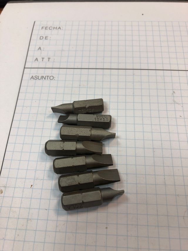 puntas planas 1/4” 1,0x5,5x25 zola