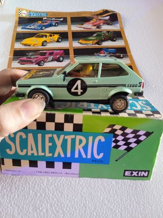 Ford fiesta 1.300 scalextric exin azul