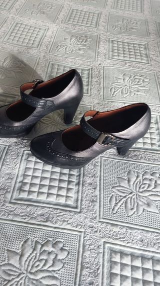 Zapatos piel tipo salón pitillos