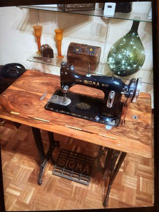 Máquina de coser antigua