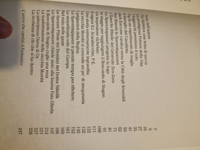 Libro "Il meraviglioso regno di OZ"