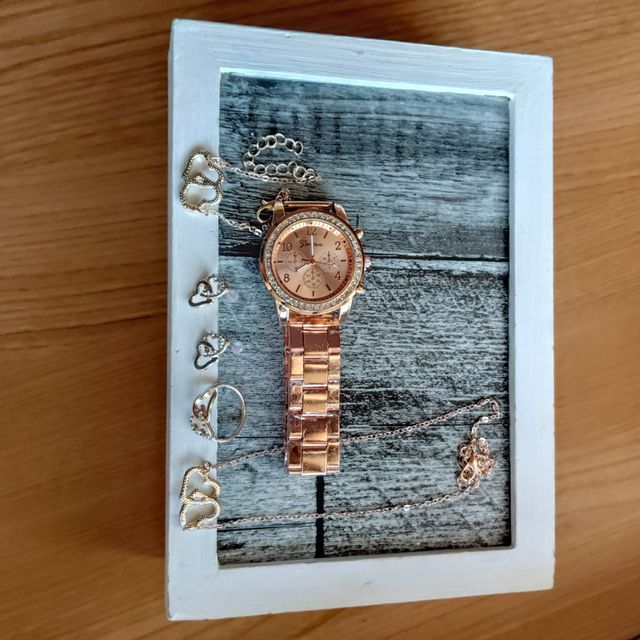 Reloj pulsera señora y conjunto bisuteria