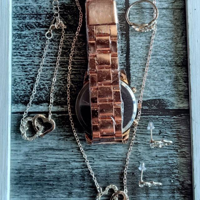 Reloj pulsera señora y conjunto bisuteria