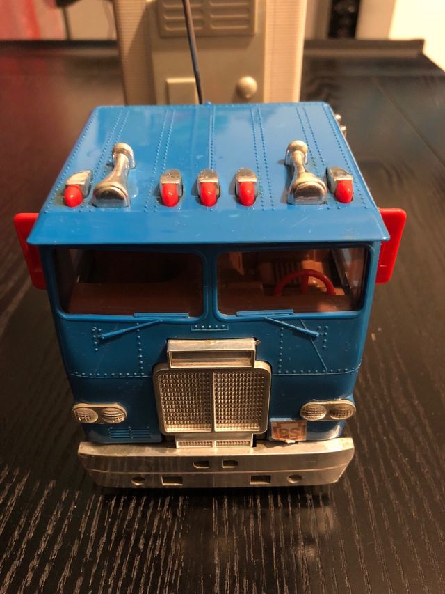 Camion latta/plastica ALPS Bridgestone. Japan