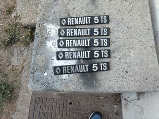 Anagramas de Renault 5 y Seat clasicos