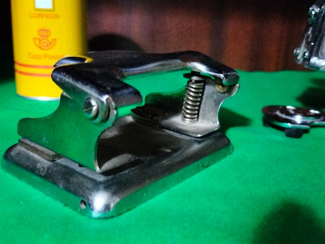 Grapadora El Casco M45 y perforadora