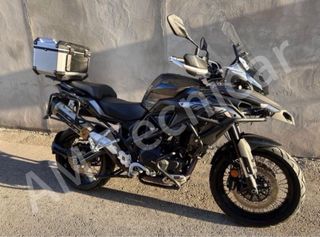 Top case X-PLOR adaptable benelli TRK 500