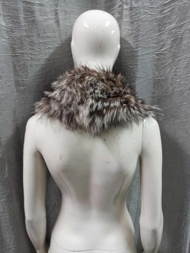 scalda collo vera pelle v olpe argentata