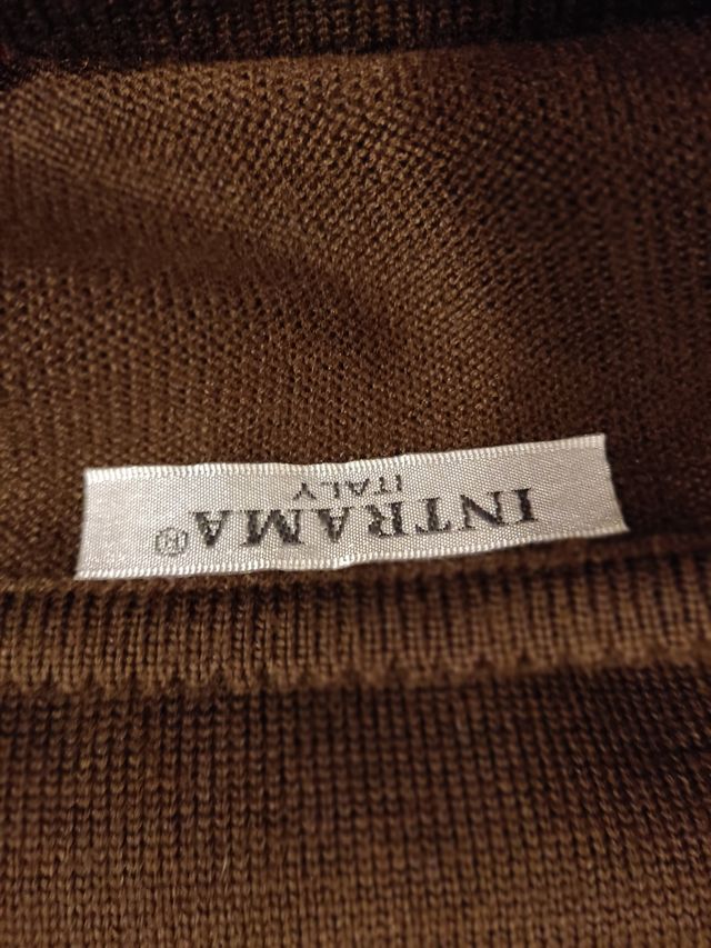 Jersey marrón con pedrería