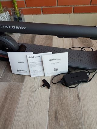 PATINETE NUEVO NINEBOT KICKSCOOTER ES2 300W