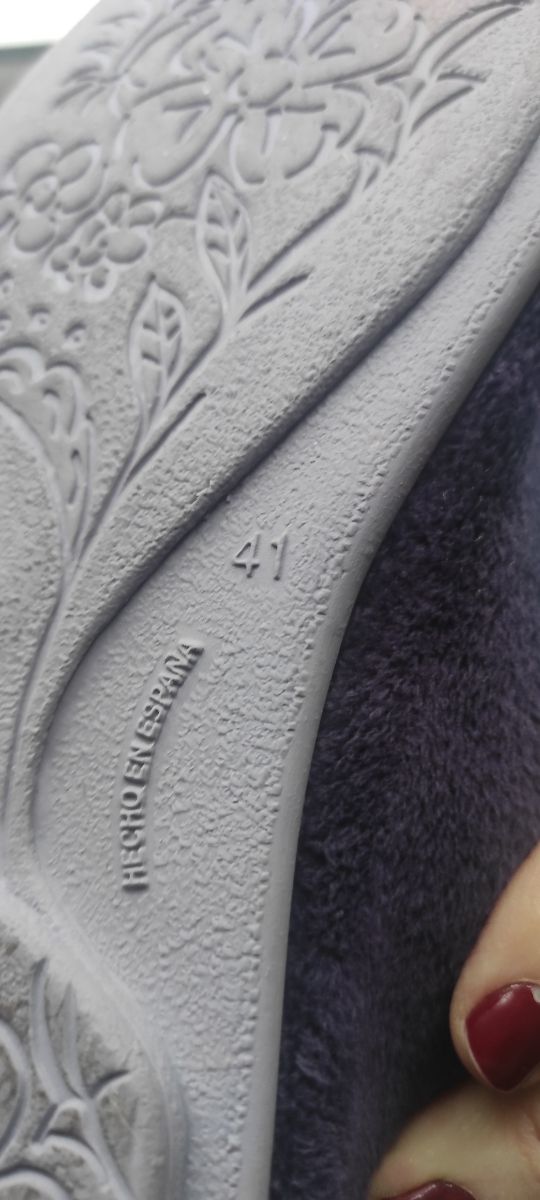 Zapatillas terciopelo nuevas