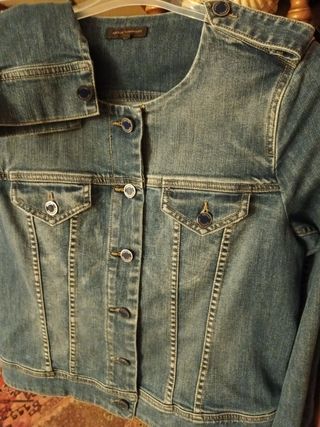 Chaqueta vaquera de Adolfo Domínguez 