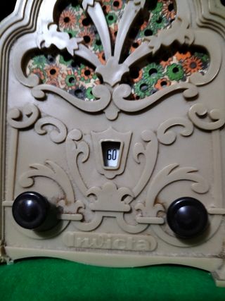 Radio capilla Invicta vintage