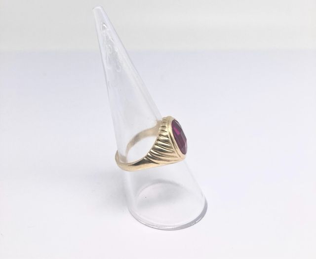Anillo ovalado engarzado 5,48gr 18k