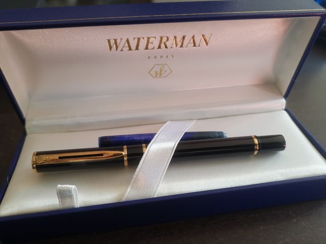 Waterman pluma negra 