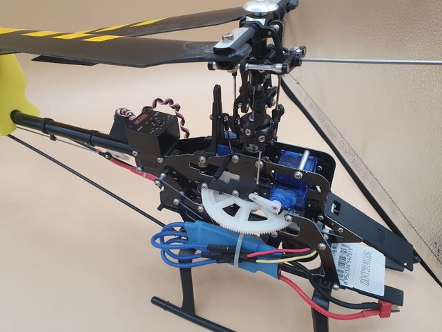 Elicottero Hausler 450 Pro versione metallica OCCASIONE