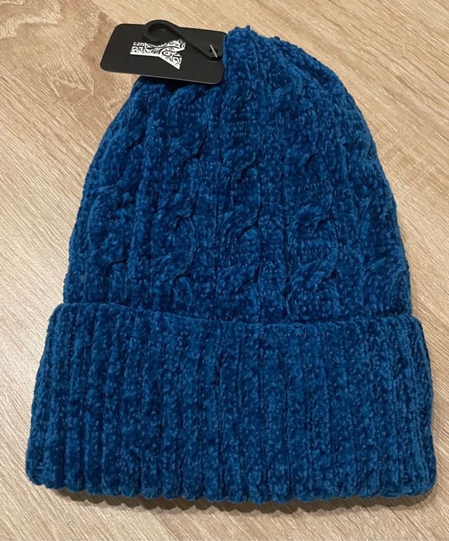 Gorros de lana con interior de pelo.