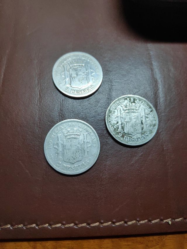 3 monedas de plata de 2 pesetas de 1870