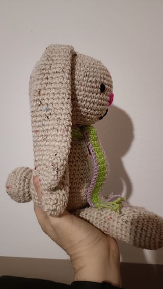 Coniglio amigurumi, uncinetto