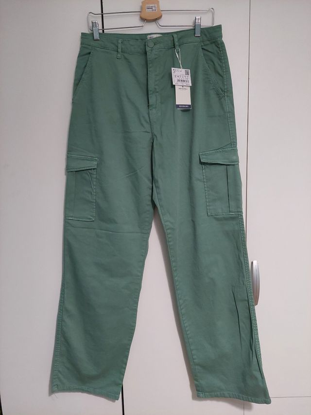 Pantalon cargo verde talla 44