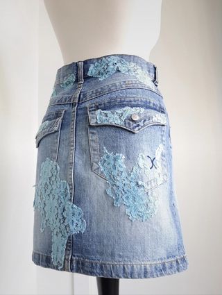 Falda Vaquera Customizada Puntilla 