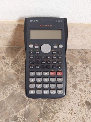 Calculadora científica CASIO fx-82MS