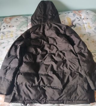 Abrigo negro acolchado Zara