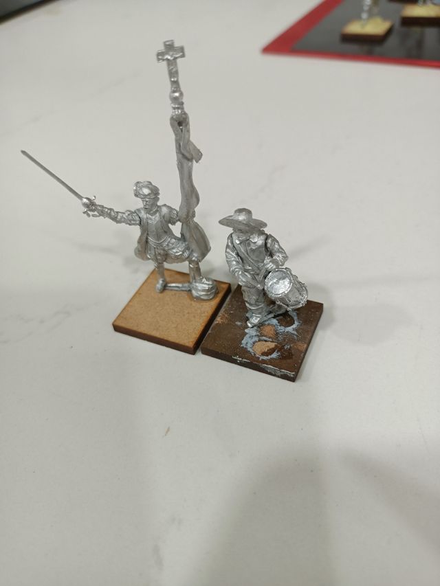 Capitan portaestandarte y tambor tercios