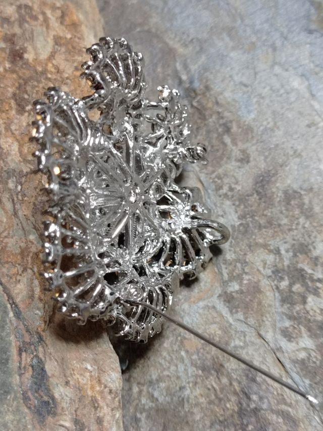 Broche de fantasía