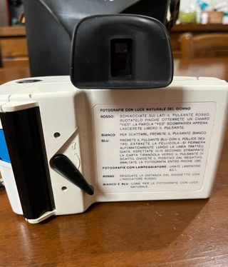 Polaroid Swinger 20