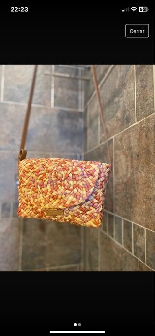 bolso pequeño de rafia