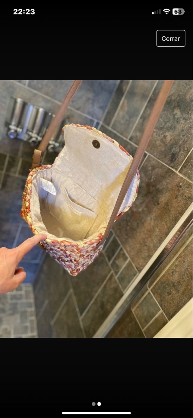 bolso pequeño de rafia