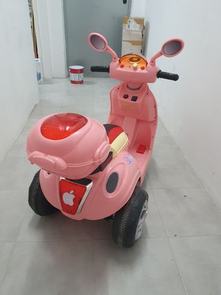 Moto batería niña