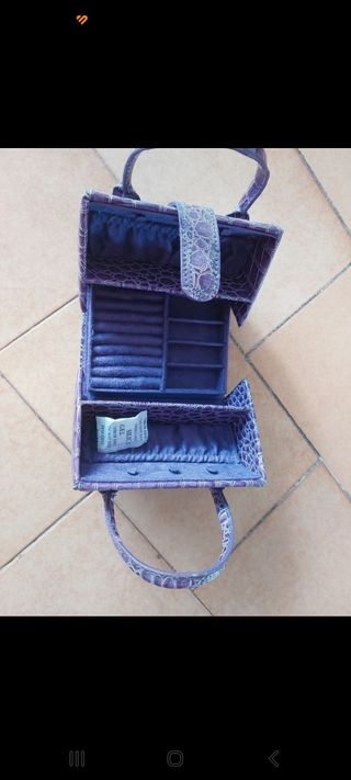 Joyero piel de serpiente
