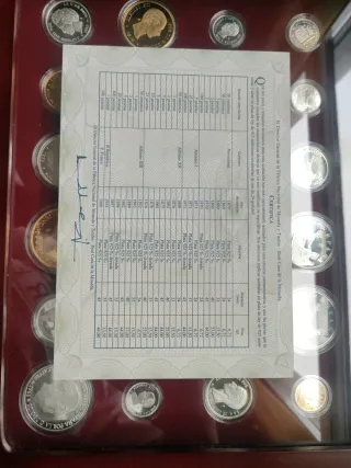 Historia de la peseta. 24 monedas de plata.