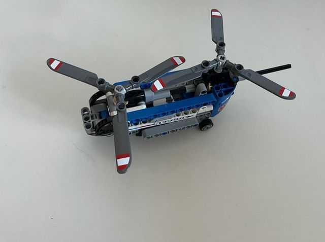 Helicóptero de LEGO