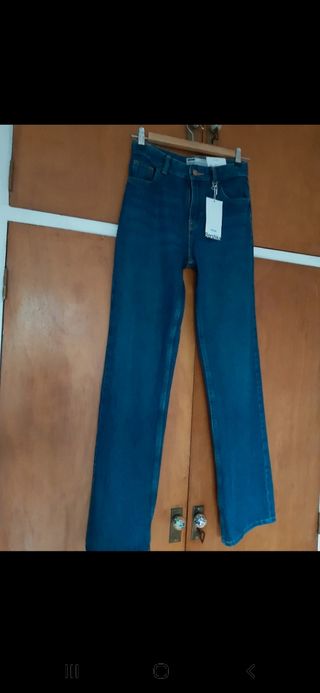 Pantalon vaquero recto 