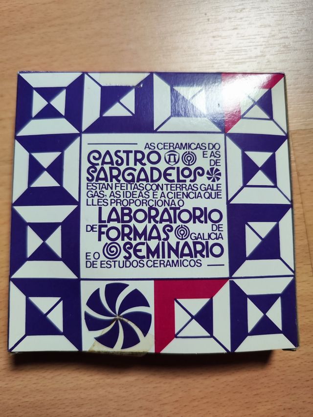 Plato Cerámica Sargadelos en caja