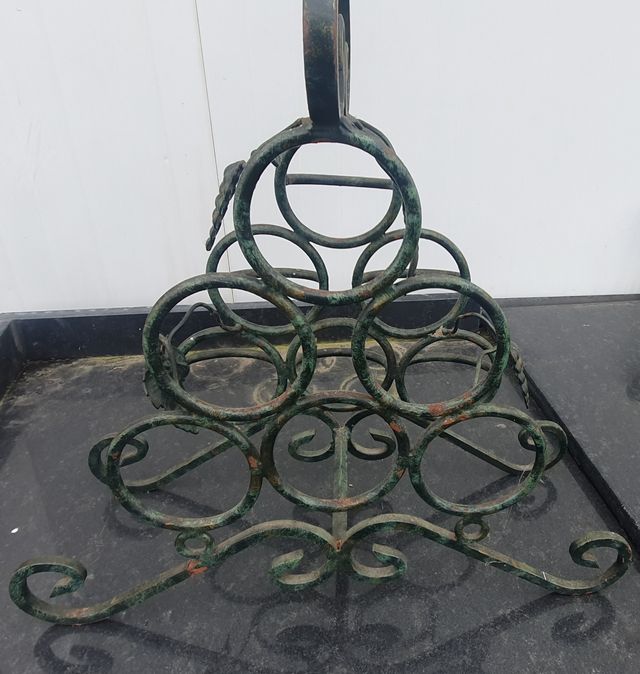 Estantería para vinos de hierro forjado