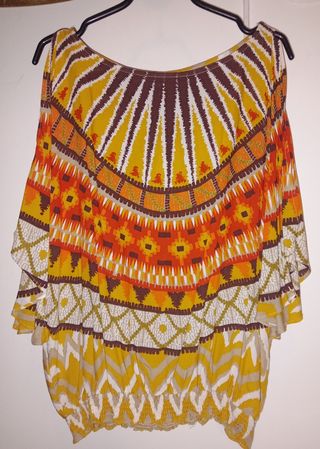 Blusa étnica off-shoulder