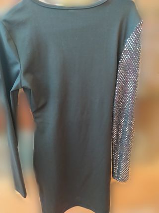 Vestido negro y lentejuelas. Talla S
