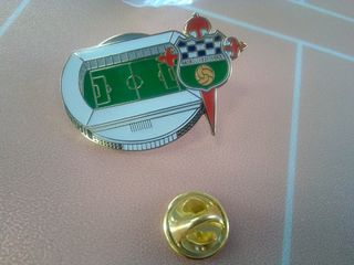 PIN RACING DE FERROL CON ESTADIO A MALATA
