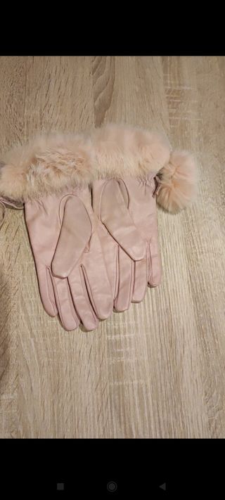 Guantes de piel rosas