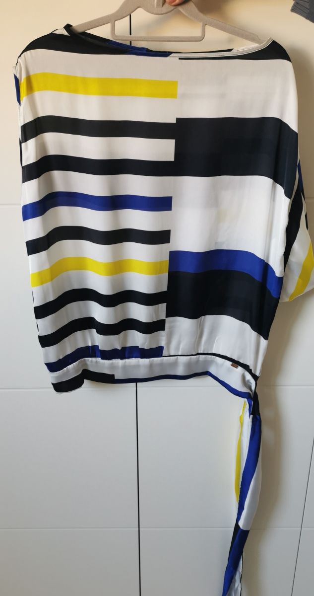 Blusa asimétrica Phard