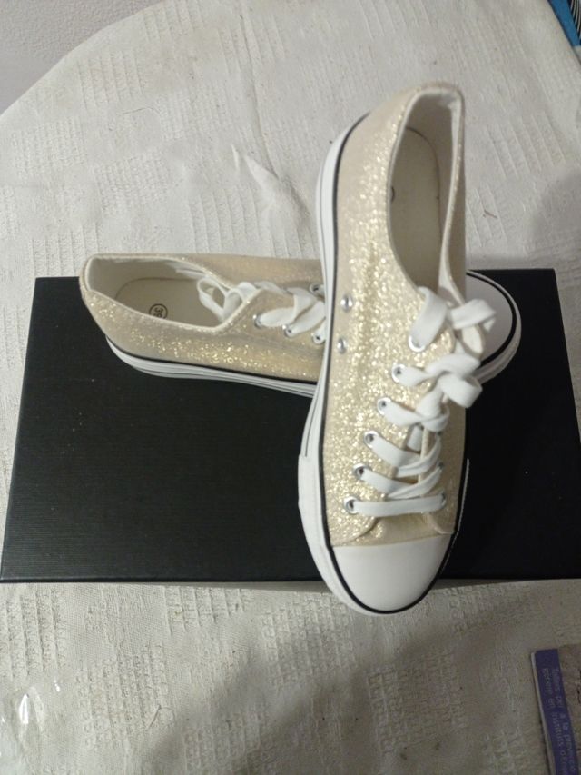 Zapatillas talla 39