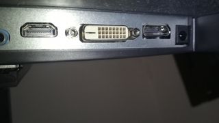Monitor HDMI , DP,DVI  genérico de 24" 