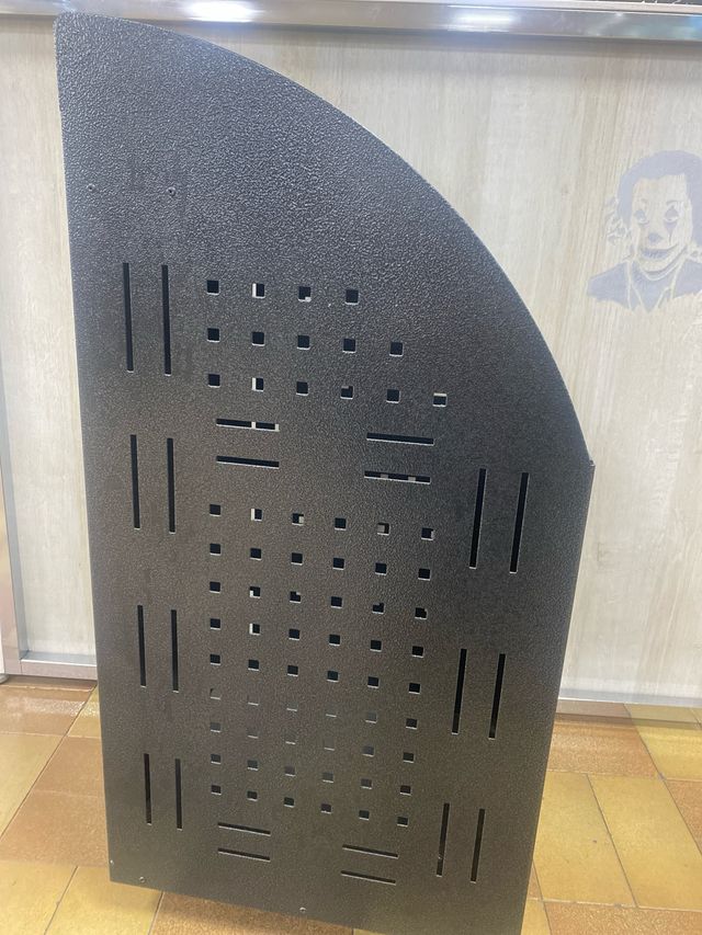 portalegna in metallo con ruote