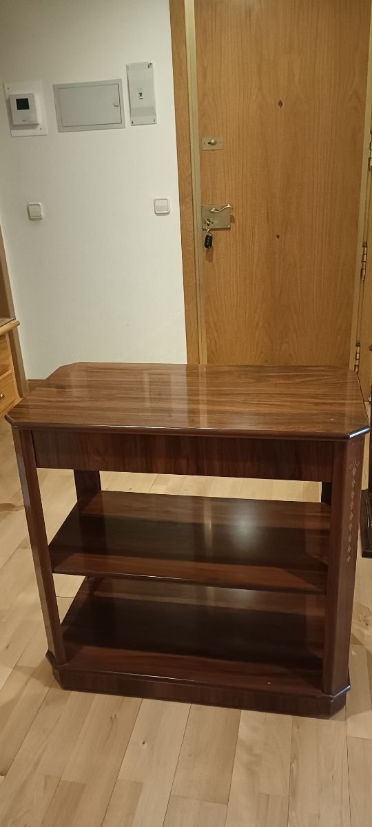 Mesa auxiliar 80 x42x80 cms