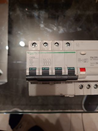 INTERRUPTOR CON BLOQUE DIFERENCIAL