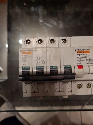 INTERRUPTOR CON BLOQUE DIFERENCIAL